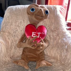 ET stuffed animal